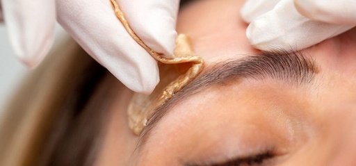 Épilation Sourcils